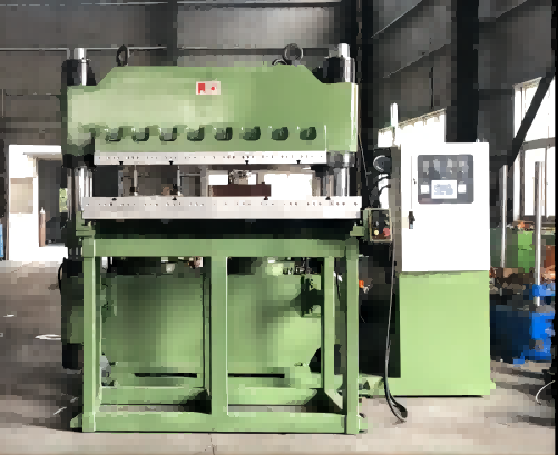 Máquina de prensa de vulcanización de goma con sistema deslizante de placas calientes